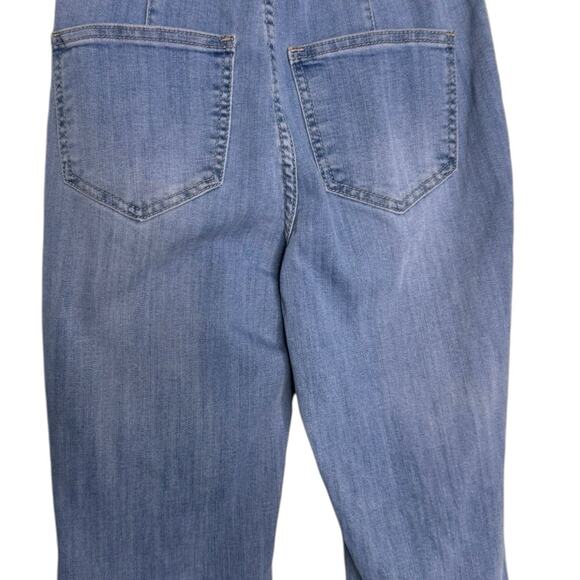Forever 21 Mid-Rise Super Flare Jeans Size 24 - Picture 8 of 10